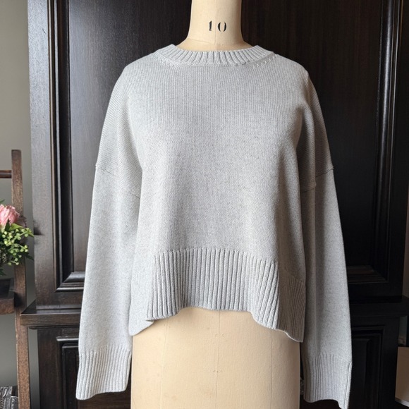 Everlane Sweaters - Everlane Crop Sweater Cotton The Boxy Crewneck Ribbed Hem Grey‎ M Minimal
